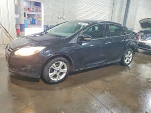Ford Focus SE 2.0L 4 2014