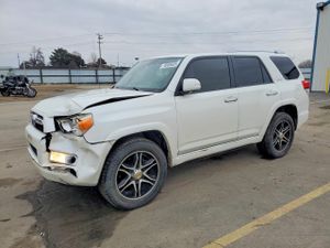 Toyota 4Runner SR5 4.0L 6 2012