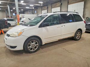 Toyota Sienna LE 3.3L 6 2005