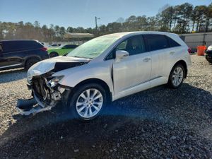 Toyota Venza LE 2.7L 4 2013