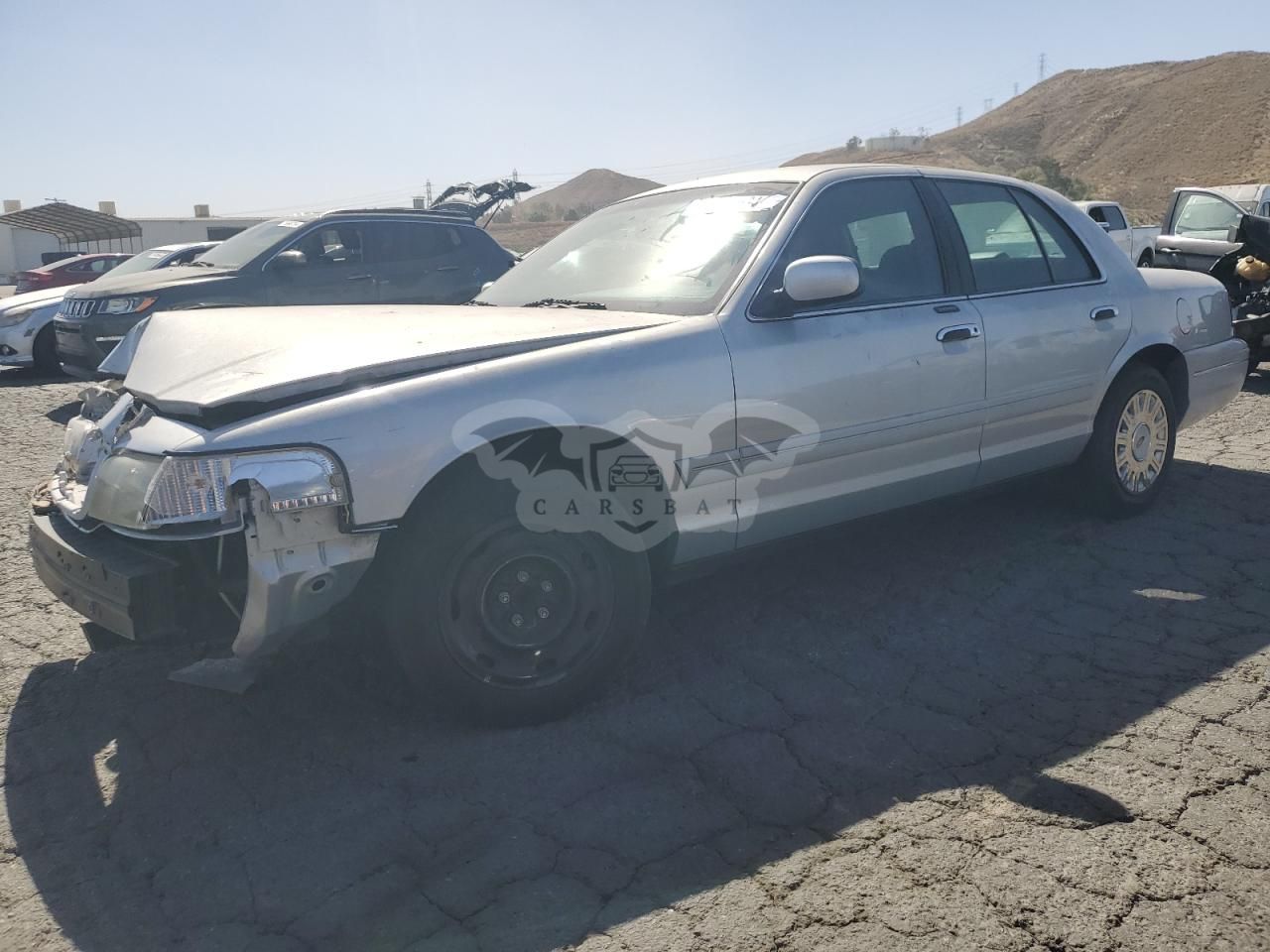 Ford Crown 4.6L 8 2003