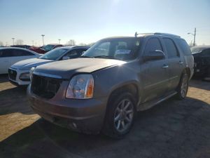GMC Yukon DENALI 6.2L 8 2013