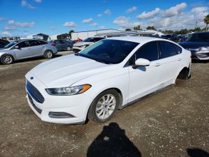 Ford Fusion S 2.5L 4 2015