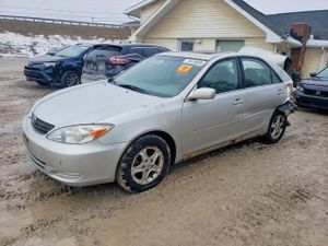 Toyota Camry LE 2.4L 4 2002