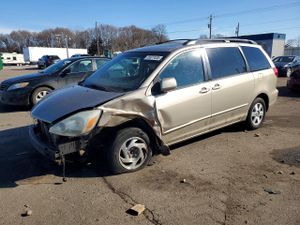 Toyota Sienna XLE 3.3L 6 2004