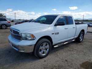 RAM 1500 SLT 5.7L 8 2015