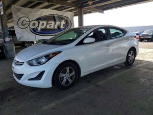 Hyundai Elantra SE 1.8L 4 2014