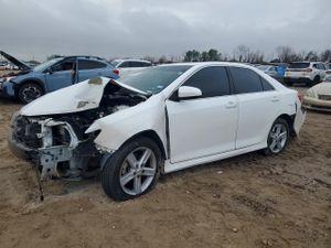 Toyota Camry BASE 2.5L 4 2012