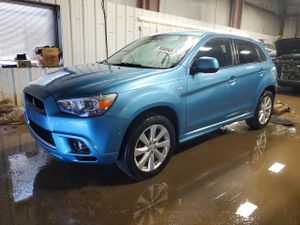 Mitsubishi Outlander SE 2.0L 4 2012