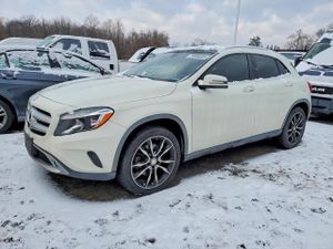 Mercedes-Benz GLA 250 4MATIC 2.0L 4 2015