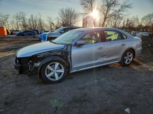 Volkswagen Passat S 1.8L 4 2014