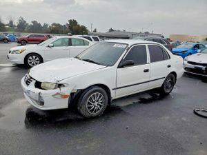 Toyota Corolla CE 1.8L 4 2001