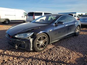 Tesla Model S 2013