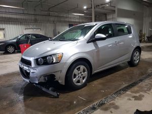 Chevrolet Aveo (Sonic) LS 1.8L 4 2014