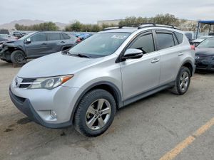 Toyota Rav4 XLE 2.5L 4 2015