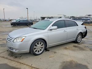 Toyota Avalon XL 3.5L 6 2005