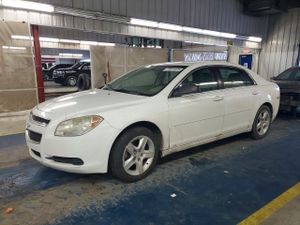 Chevrolet Malibu LS 2.4L 4 2010