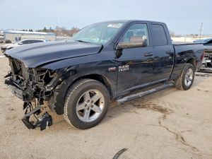 RAM 1500 ST 5.7L 8 2014
