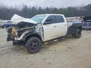 RAM 3500 SLT 6.7L 6 2015