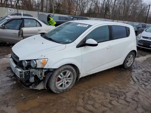 Chevrolet Aveo (Sonic) LS 1.8L 4 2012