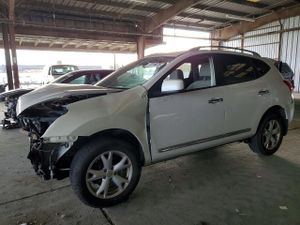Nissan Rogue S 2.5L 4 2011