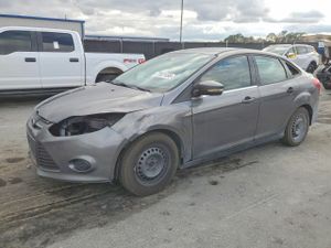 Ford Focus S 2.0L 4 2013