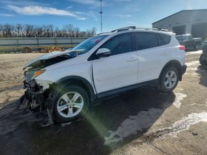 Toyota Rav4 XLE 2.5L 4 2013