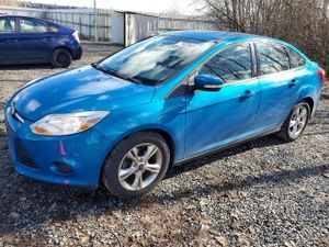 Ford Focus SE 2.0L 4 2013