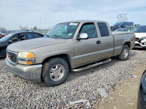 GMC Sierra C1500 5.3L 8 2002