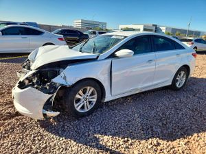 Hyundai Sonata GLS 2.4L 4 2012