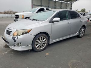Toyota Corolla BASE 1.8L 4 2010