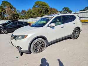 Nissan Rogue S 2.5L 4 2015