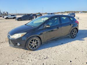 Ford Focus SE 2.0L 4 2013