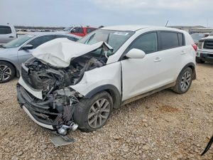 Kia Sportage LX 2.4L 4 2015