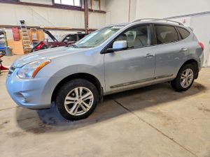 Nissan Rogue S 2.5L 4 2013