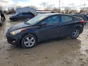 Hyundai Elantra GLS 1.8L 4 2013