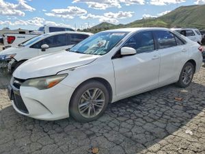 Toyota Camry LE 2.5L 4 2015
