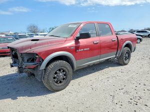 Dodge RAM SLT 5.7L 8 2012