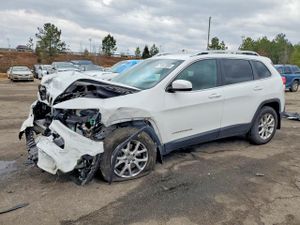 Jeep Cherokee LATITUDE 2.4L 4 2015