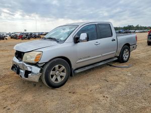 Nissan Titan XE 5.6L 8 2006