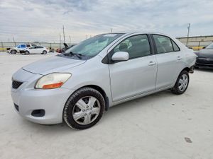 Toyota Yaris 1.5L 4 2011