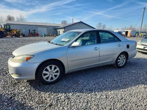 Toyota Camry LE 2.4L 4 2003