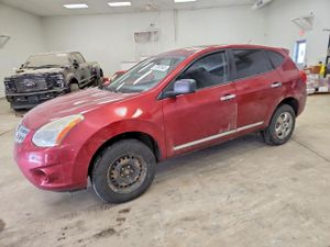 Nissan Rogue S 2.5L 4 2013