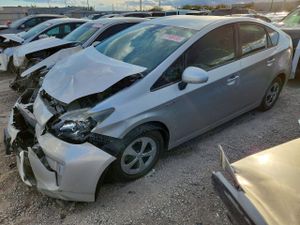 Toyota Prius 1.8L 4 2012