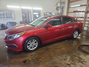 Hyundai Sonata SE 2.4L 4 2015