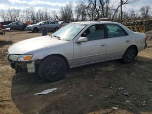 Toyota Camry CE 2.2L 4 2001