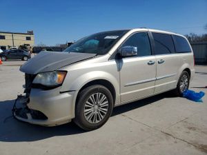 Chrysler Town & Country LIMITED 3.6L 6 2013