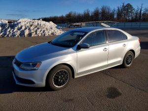 Volkswagen Jetta BASE 2.0L 4 2014