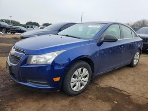 Chevrolet Cruze LS 1.8L 4 2012