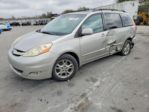 Toyota Sienna XLE 3.3L 6 2006